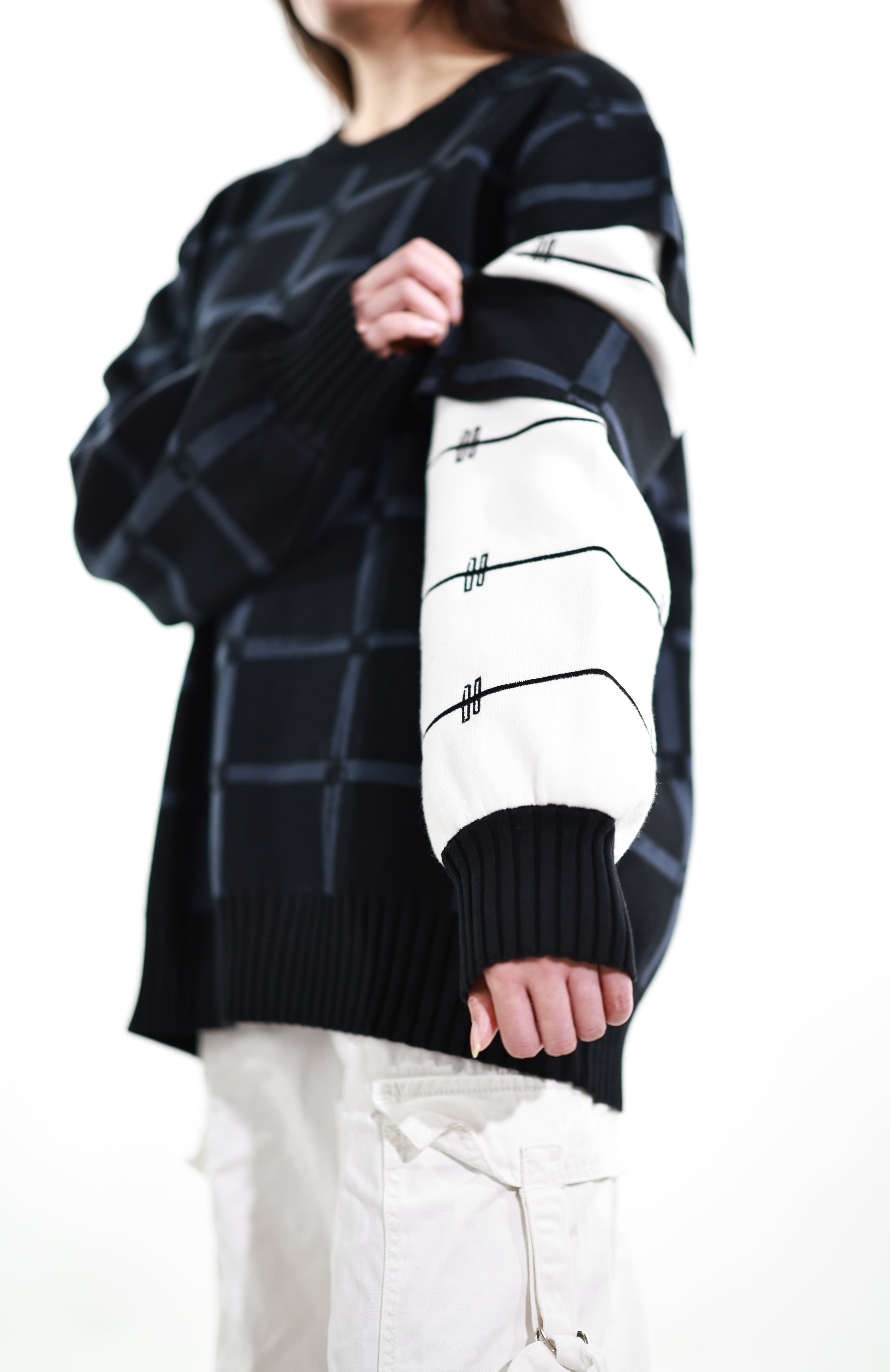 Mahito Sweater